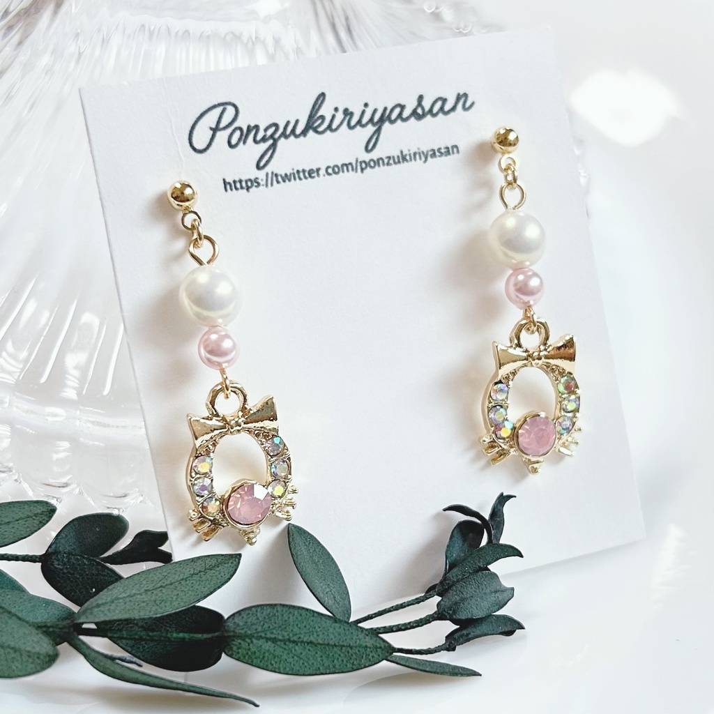 1762リボンのクリスマスリースピアス