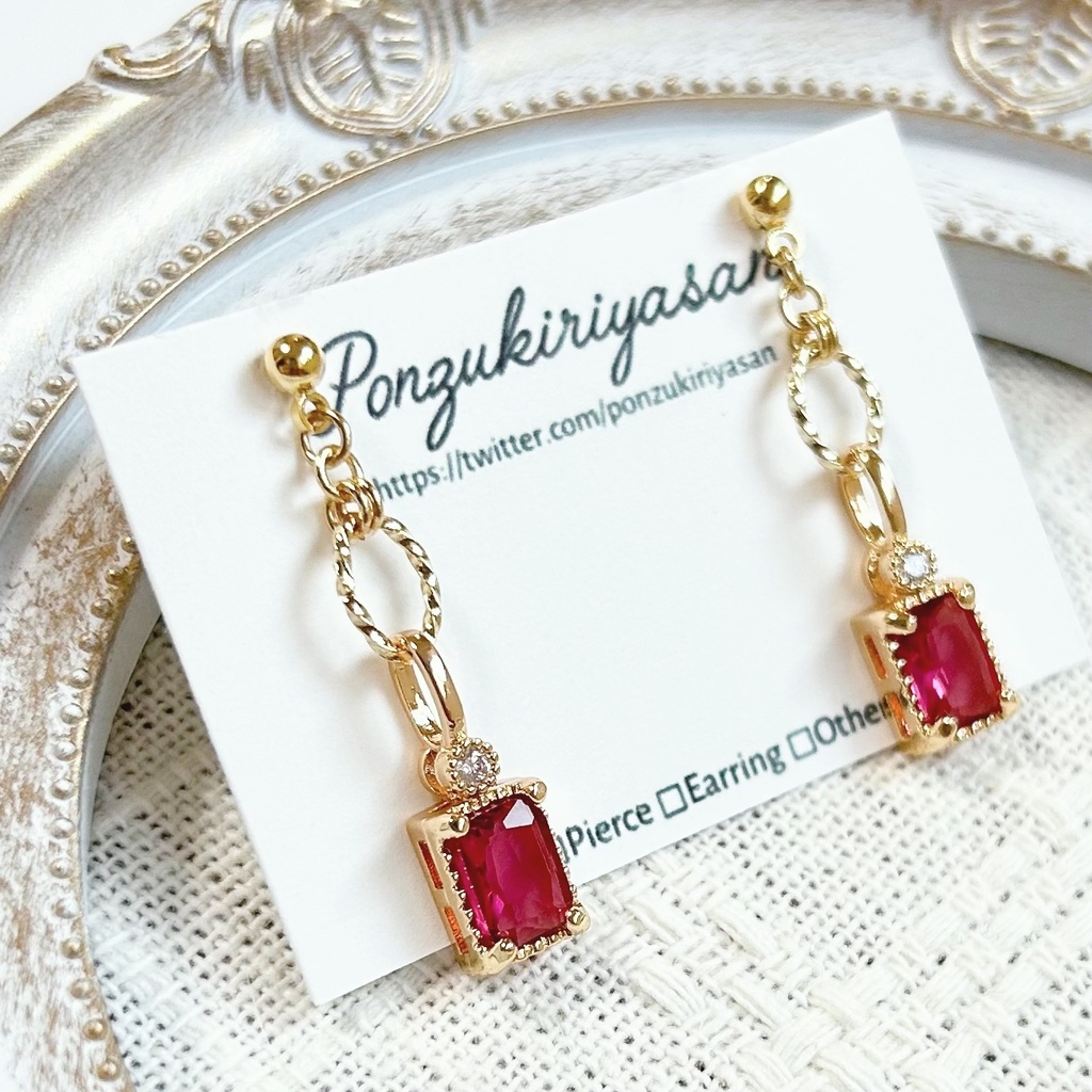 1764カラーガラスとジルコニアのピアス