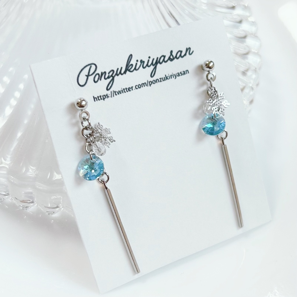 1766雪降る季節のピアス