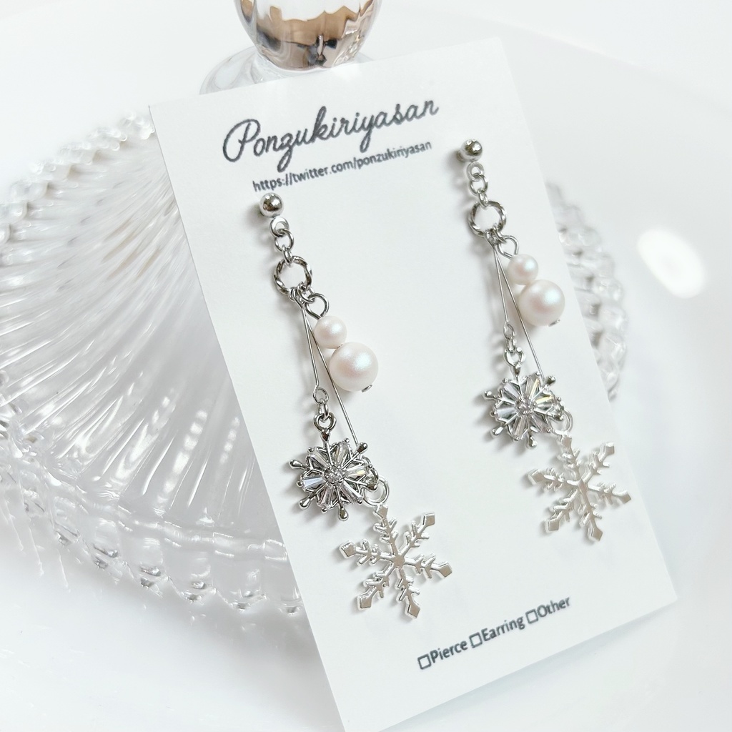 1779スノーフレイクピアス(シルバー)