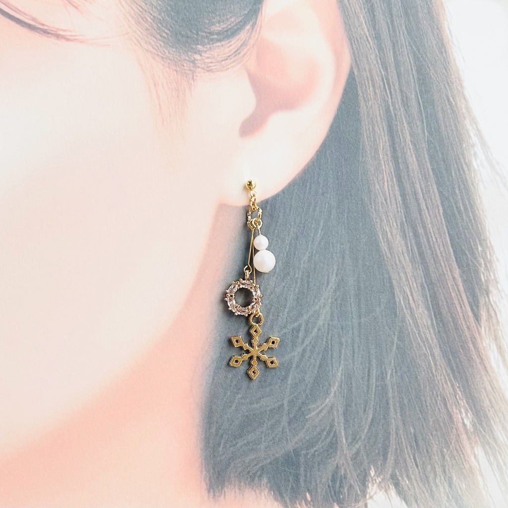 1780スノーフレイクピアス(ゴールド)