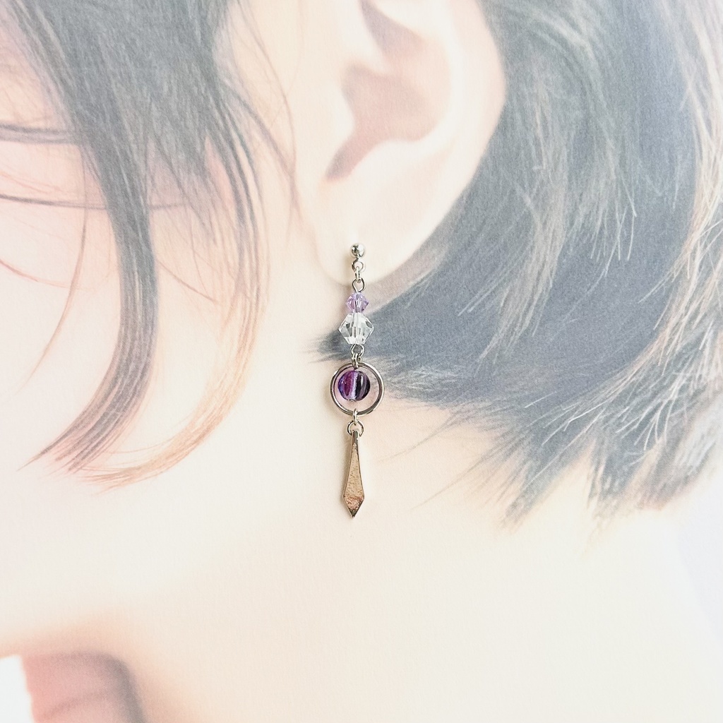 1782グラデーションガラス玉のアシメピアス