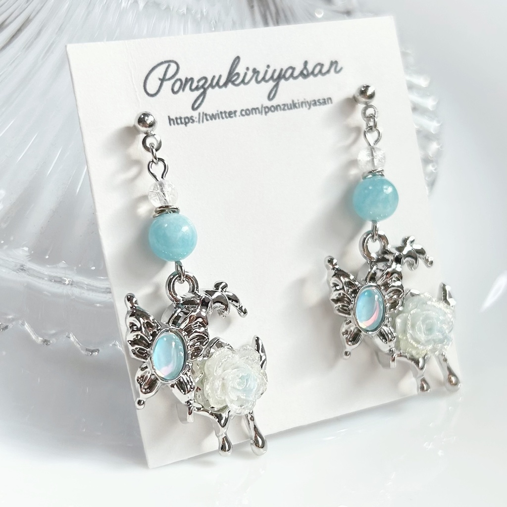 1789蝶と薔薇、月のピアス