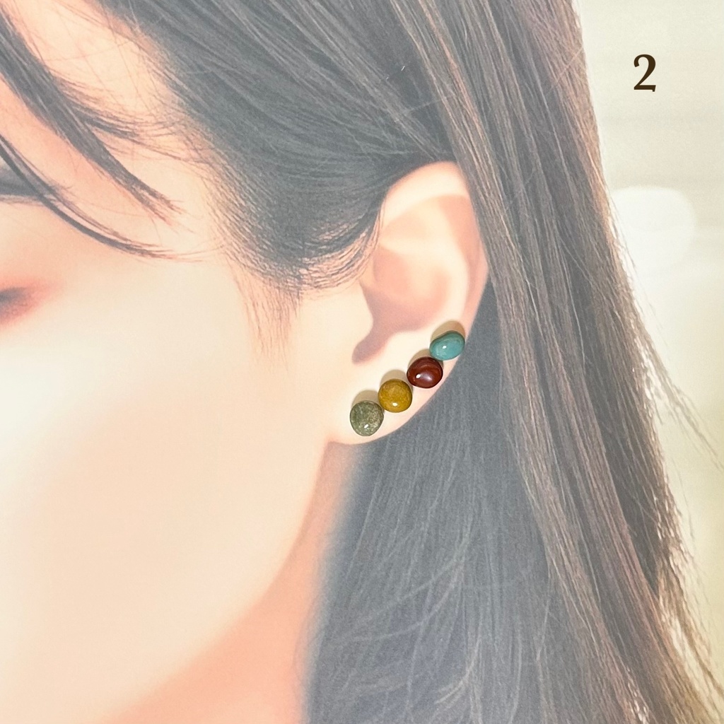 1792瑪瑙の粒ピアス(小粒4)