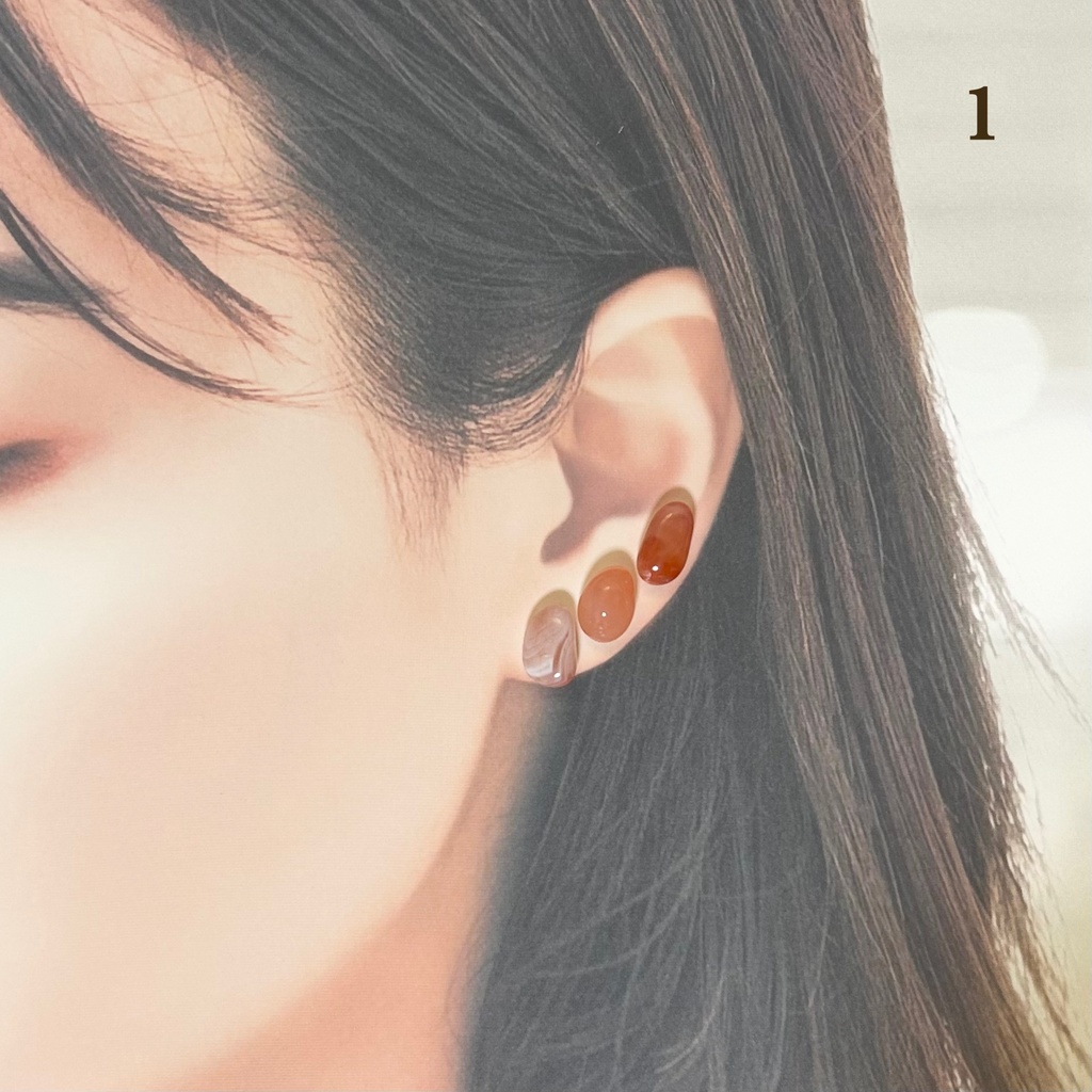 1795瑪瑙の粒ピアス(大粒赤系)