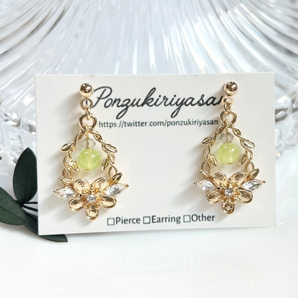 1799春のリースと天然石のピアス