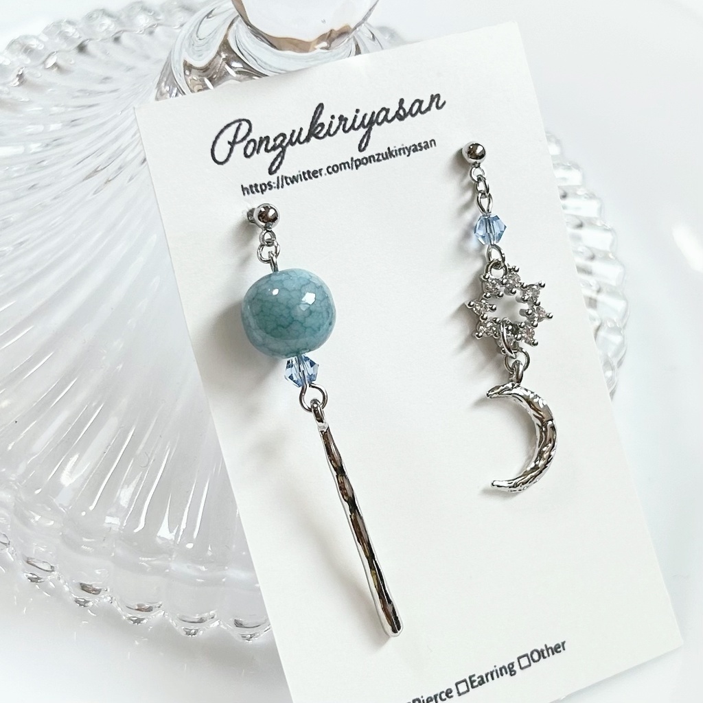 1802星と月、夜のピアス