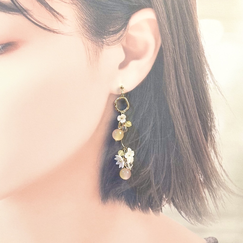 1822春のフラワーガーデンピアス