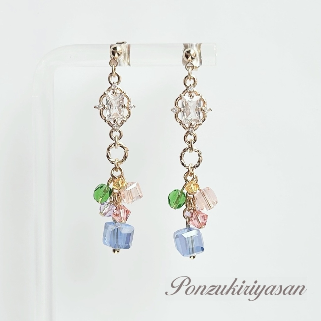 1847宝石箱なピアス