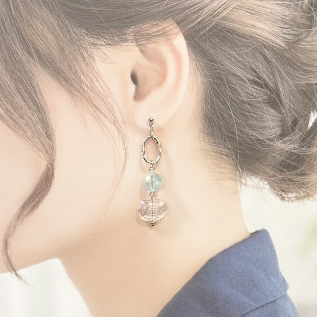 1890夏カラーアクリルのピアス