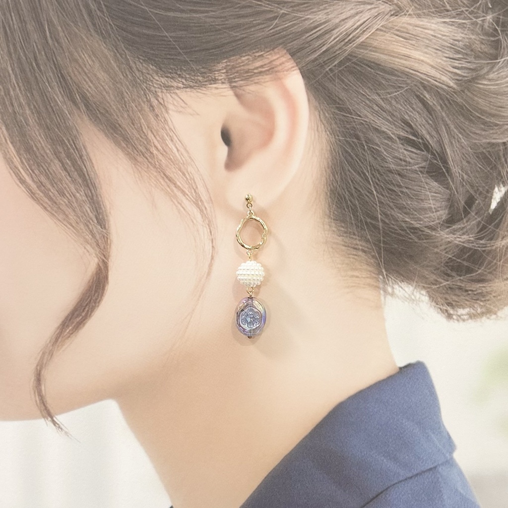 1898爽やか夏カラーのアクリルピアス