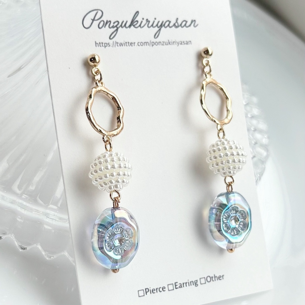 1898爽やか夏カラーのアクリルピアス