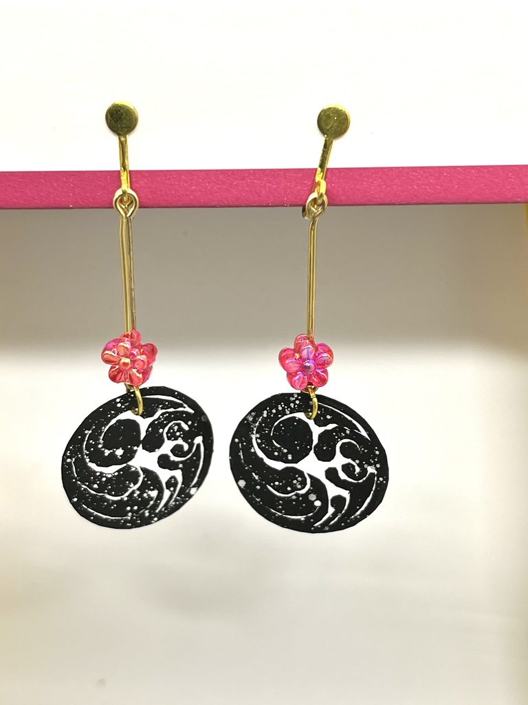 切り絵紋イヤリング