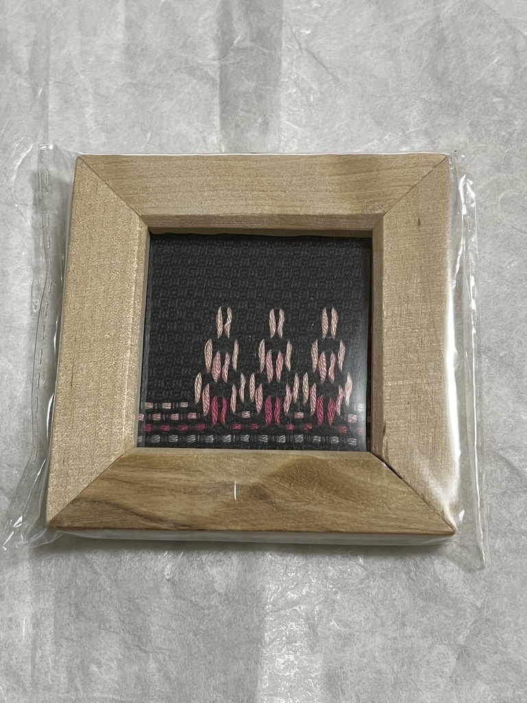 スウェーデン刺繍のミニ額縁