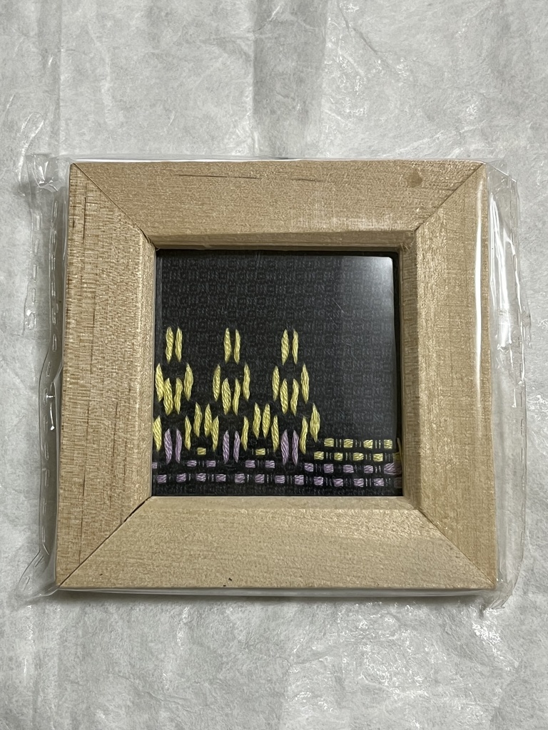 スウェーデン刺繍のミニ額縁