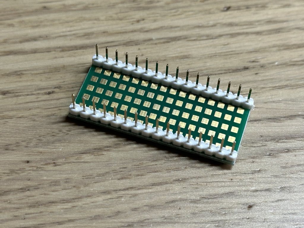 ATMEGA328PB-AUを秋月の変換基板にハンダ付けしたやつ