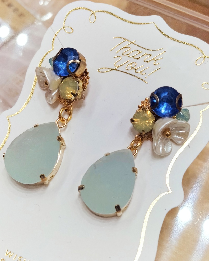 ◆通販価格◆  フラワードロップピアス(ロイヤルブルー)