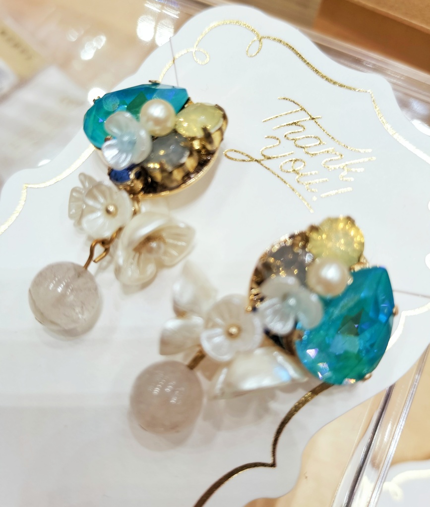 ◆通販価格◆  フラワードロップピアス(水色)