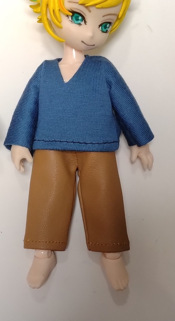 深Vネック長袖カットソー ねんどろいど・オビツ11