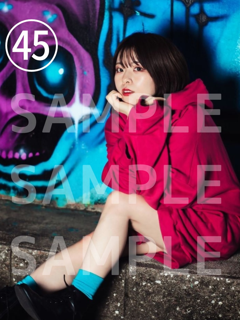 【チェキ販売中！】㊺パーカー🩷