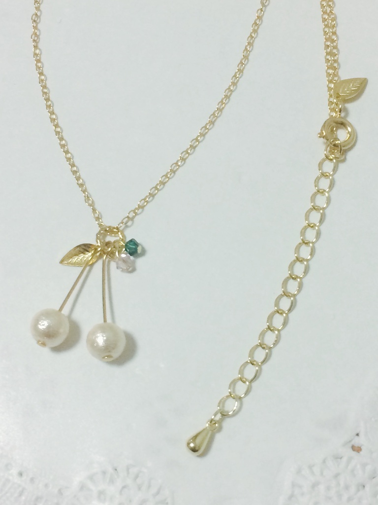 さくらんぼネックレス