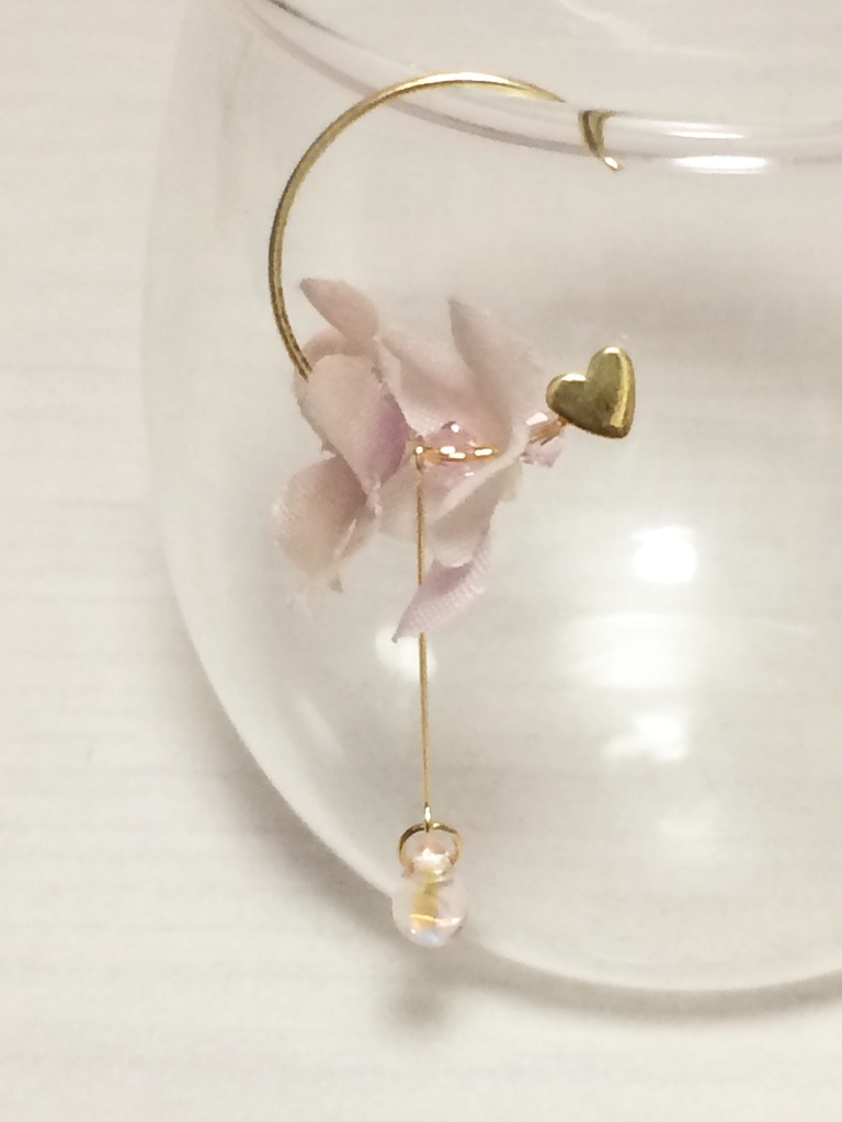 スノーボールピアス(イヤリング)【ピンク】