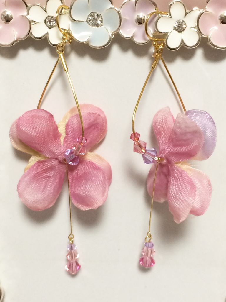 あじさいピアス(イヤリング)【ピンク】