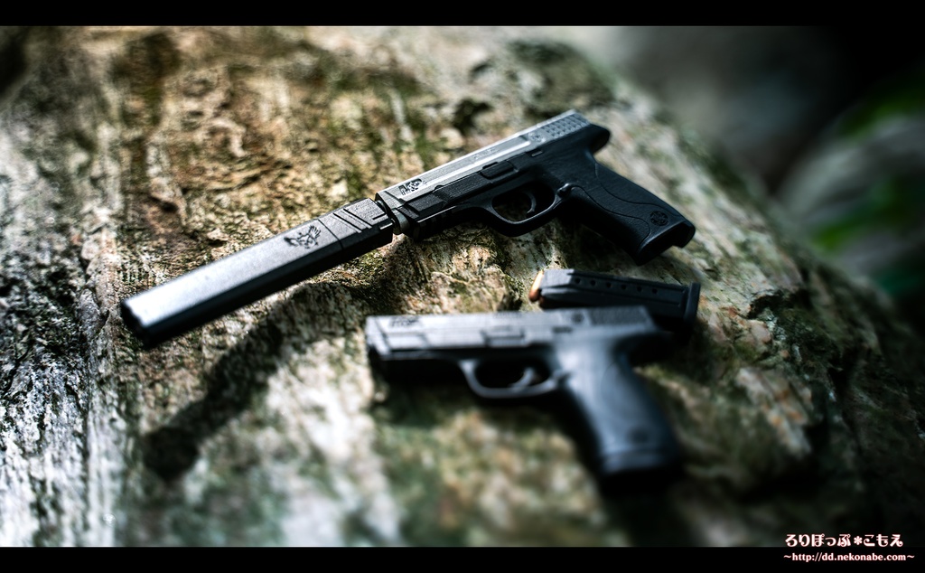 レジン製ドール用1/3 M&P 9 モデル (サイレンサー付属)