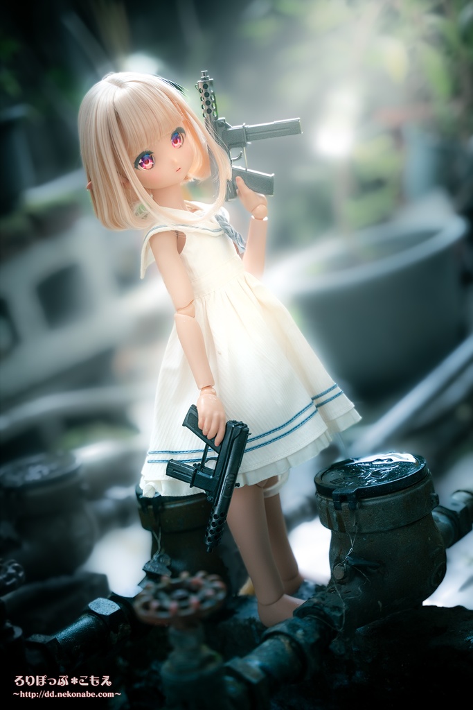 レジン製ドール用1/3 TEC-9 モデル