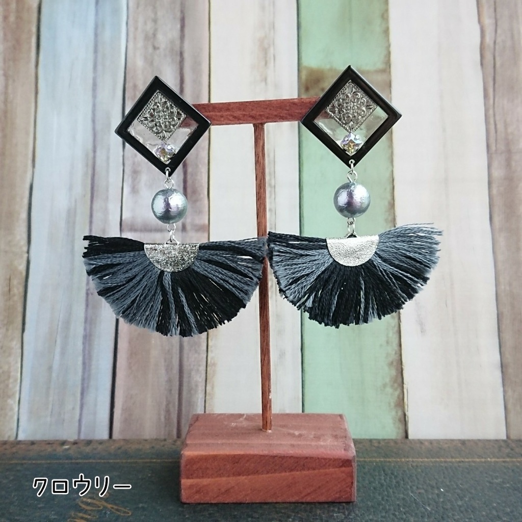 アジラフェルとクロウリーのイヤリング