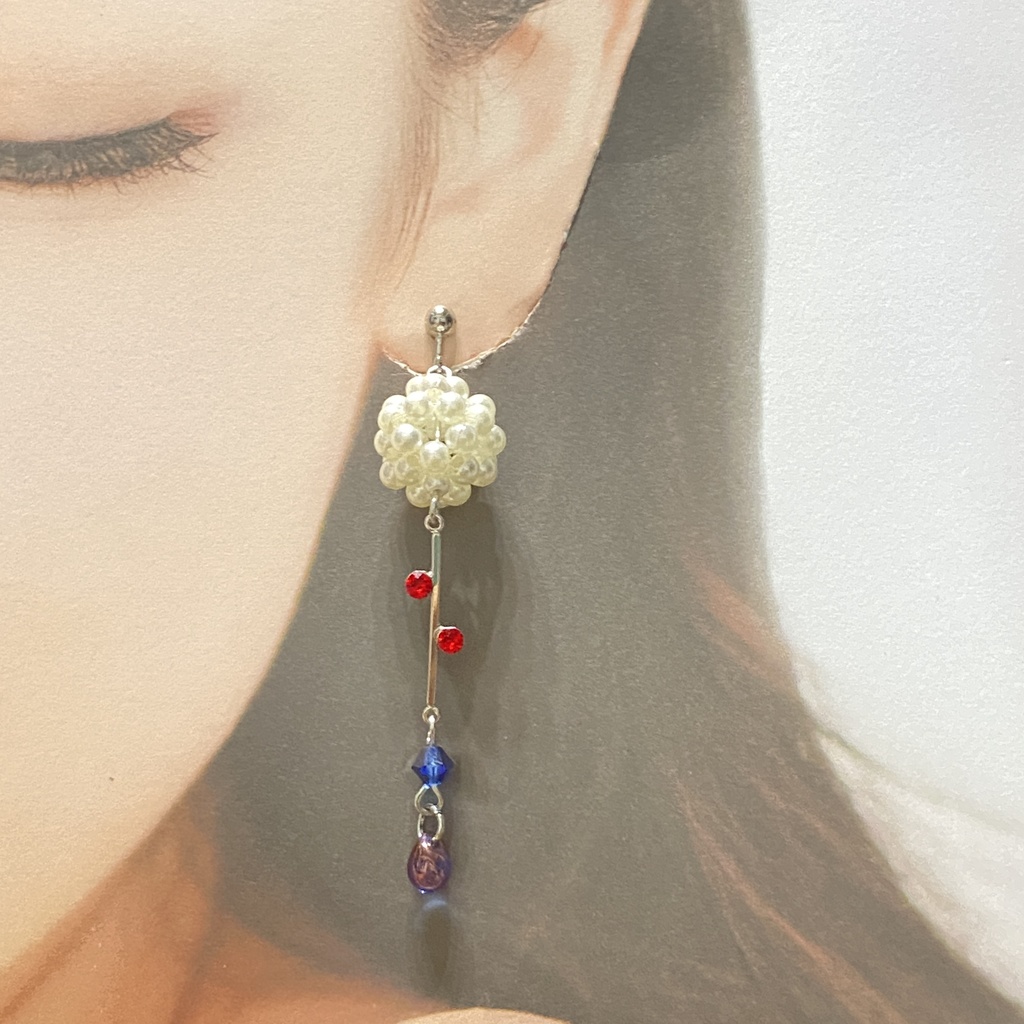 トリエルイメージイヤリング