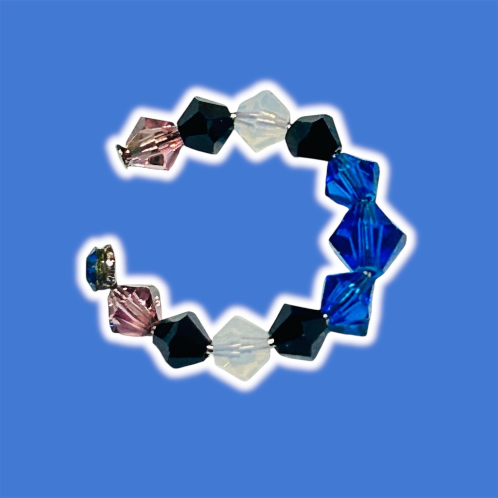 AU.UTイメージイヤーカフ