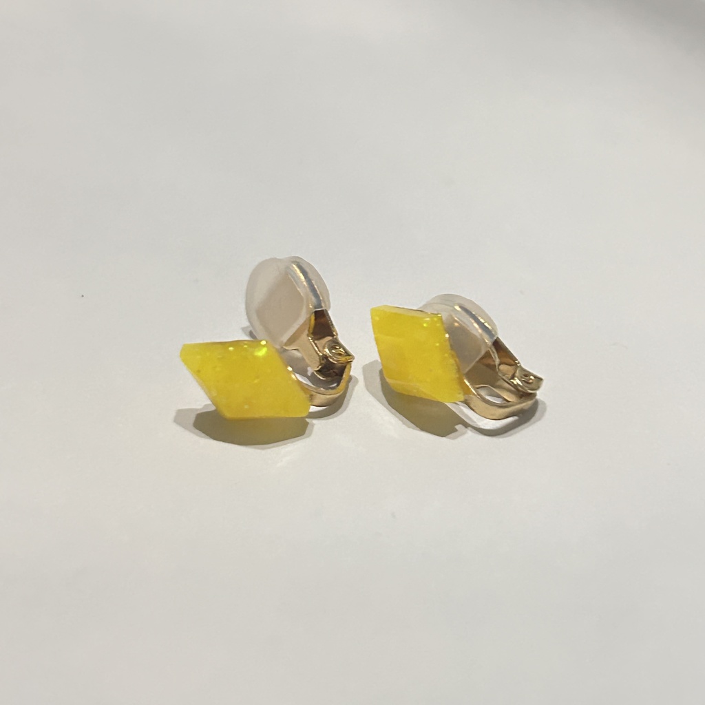 セーブポイントイメージ耳飾り