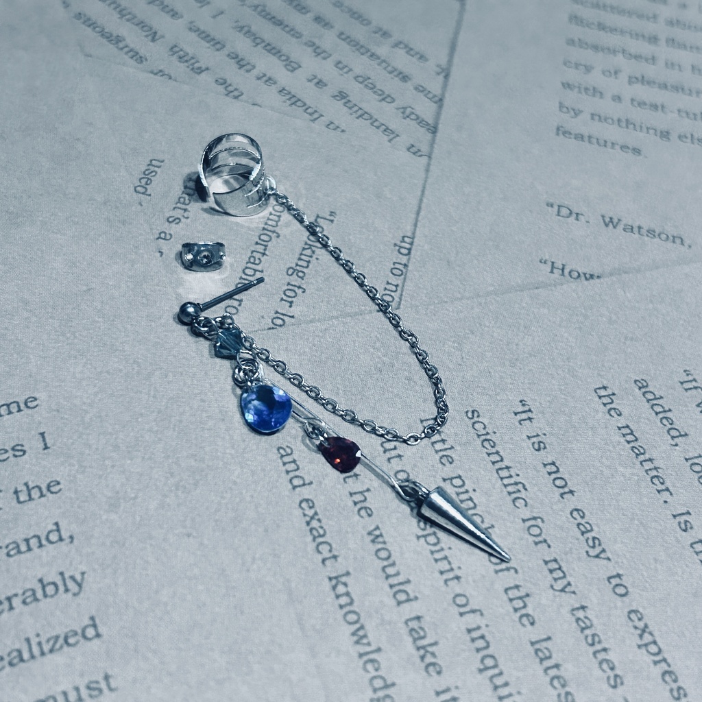 マーダーサンズイメージ片耳ピアス、片耳イヤリング