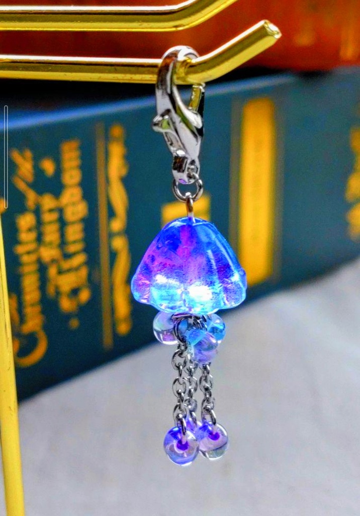 110ゆらゆらクラゲのガラスマスクチャーム♡