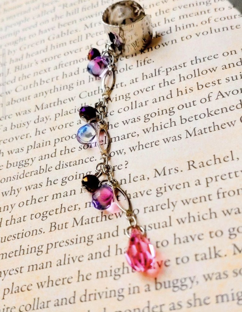 91ワンランク上のオシャレ♥スワロフスキー☆ベリー色のイヤーカフ