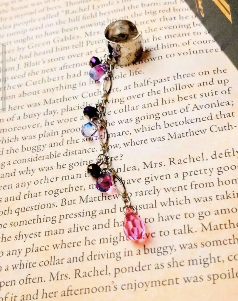 91ワンランク上のオシャレ♥スワロフスキー☆ベリー色のイヤーカフ