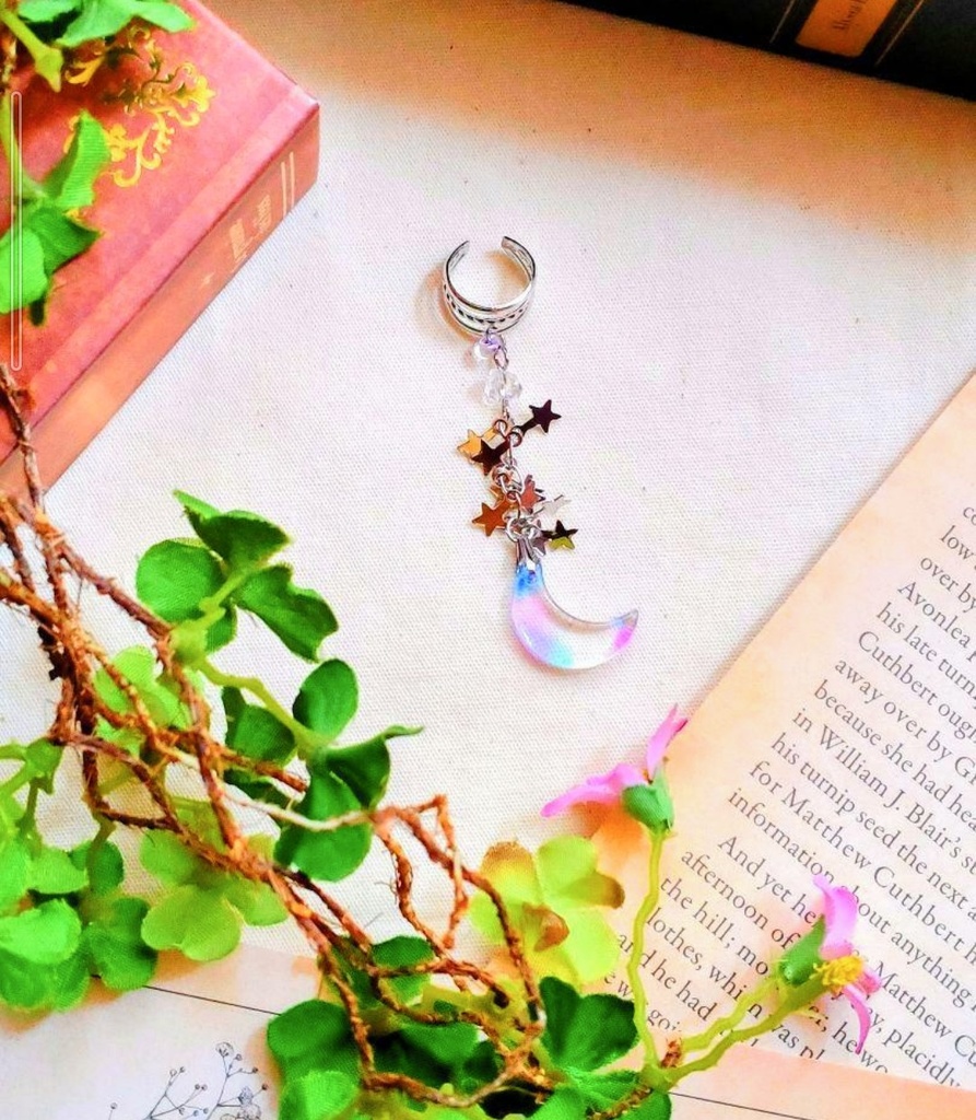 394星空に三日月☆ ハンドメイド パステルカラー イヤーカフ☆