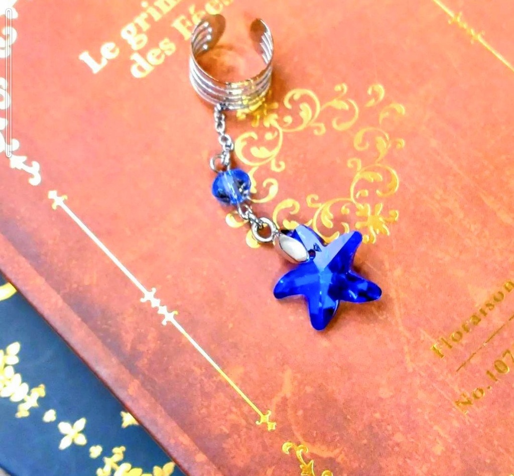 182ワンランク上のオシャレ☆ブルー好きの為のイヤーカフ☆ハンドメイド