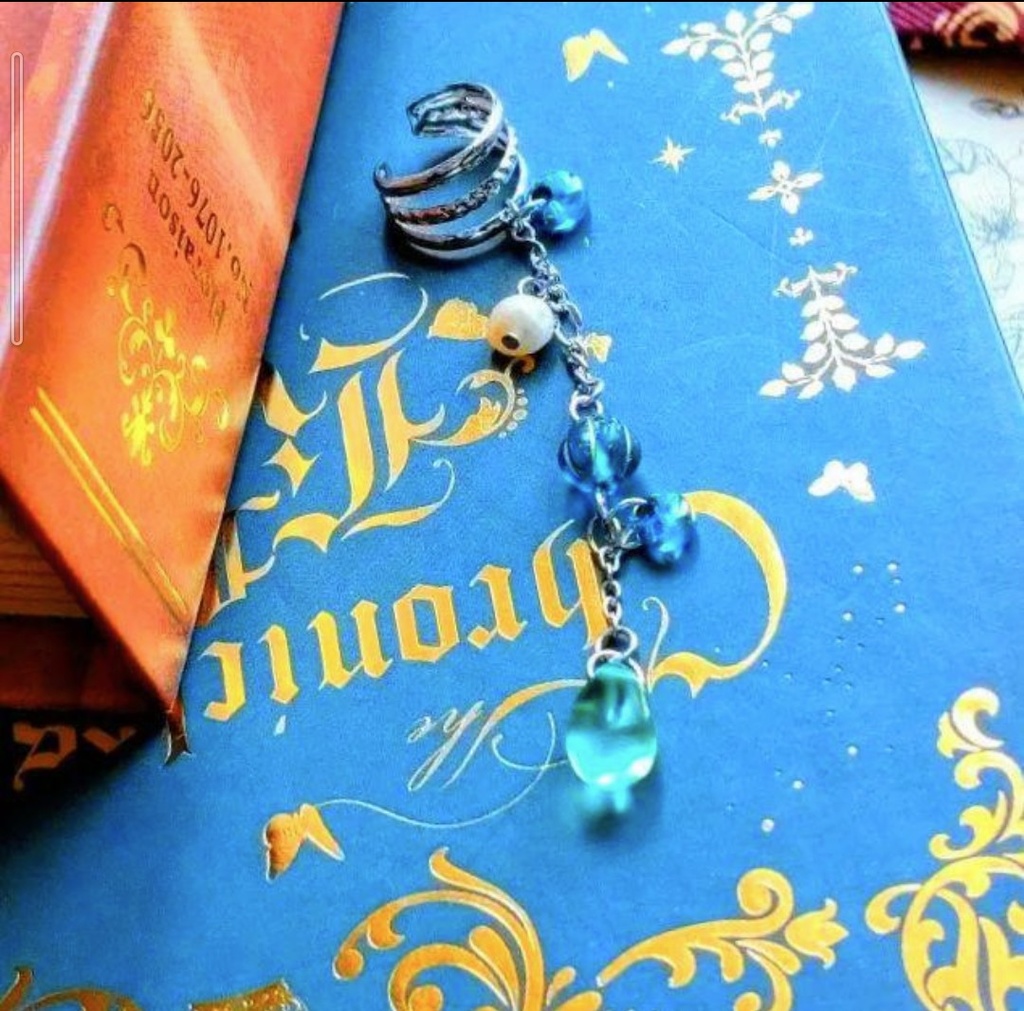 250淡水パールとエメラルドグリーンのチェコガラスの雫イヤーカフ☆