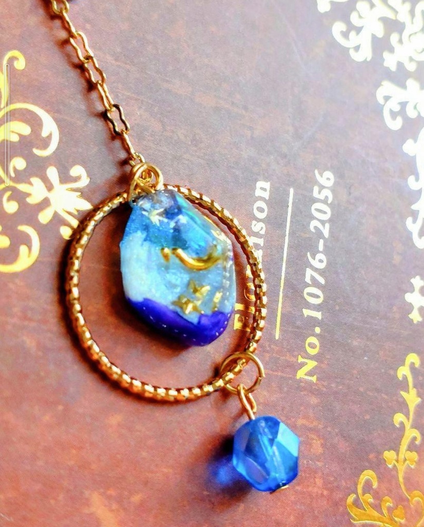 227蓄光☆光る☆空のイヤーカフ☆ハンドメイドアクセサリー