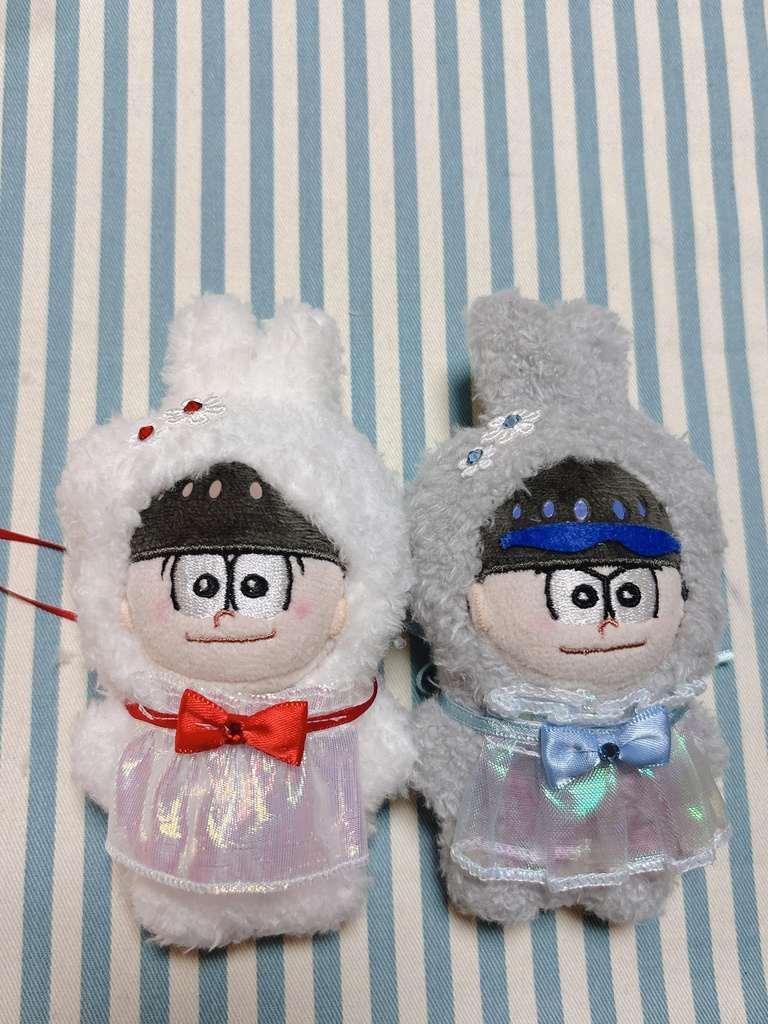 【10センチぬい】グレー🩶ふわふわうさぎの赤ちゃん着ぐるみスタイ付き🐇ほわぬい10センチぬい