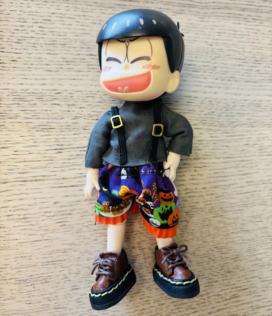 【ドール服】楽しいハロウィン柄パンツニ点セット⭐️ねんどろいどドール、オビツ11サイズ