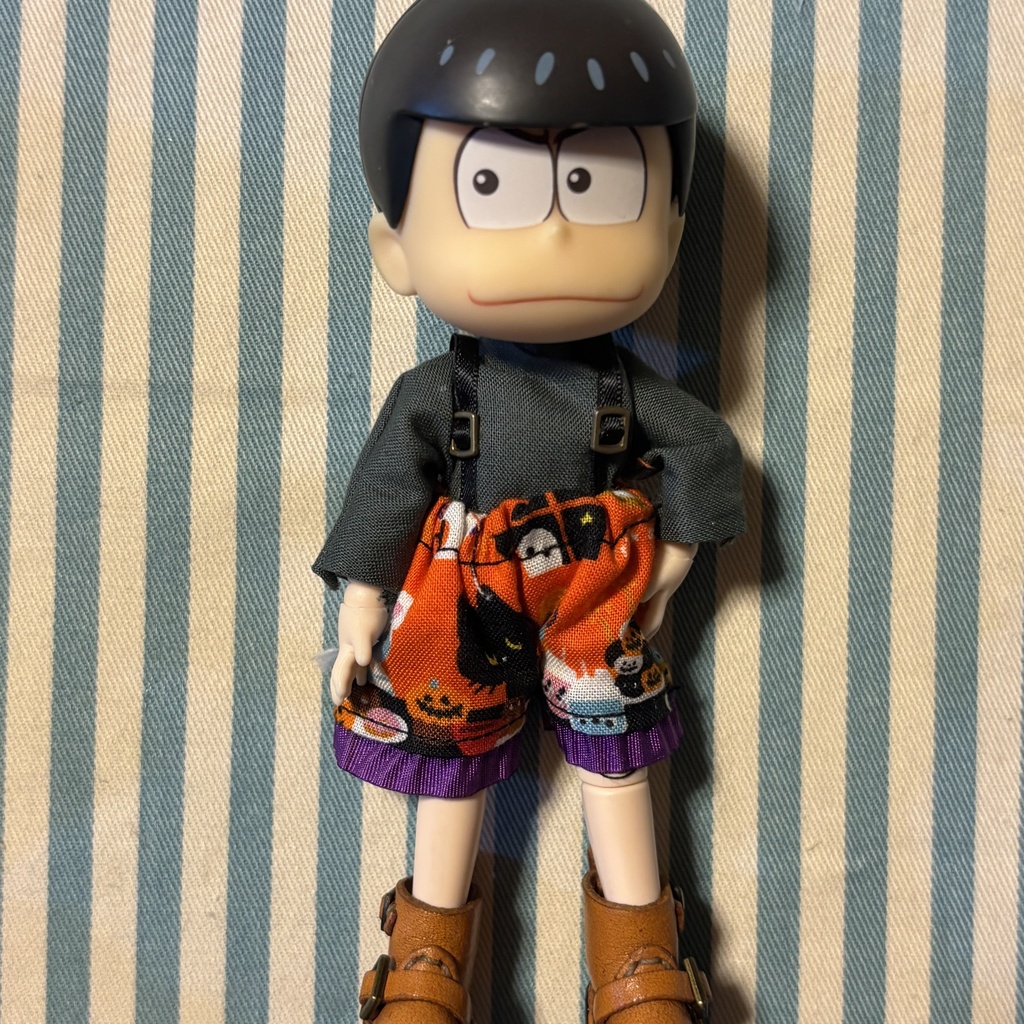 【ドール服】楽しいハロウィン柄パンツニ点セット⭐️ねんどろいどドール、オビツ11サイズ