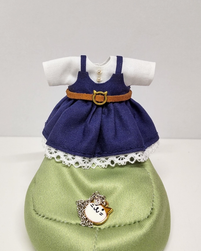 猫バックルワンピース