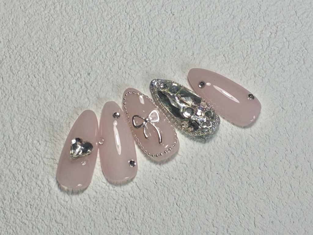 大人可愛い / ワンホン埋め尽くしネイル