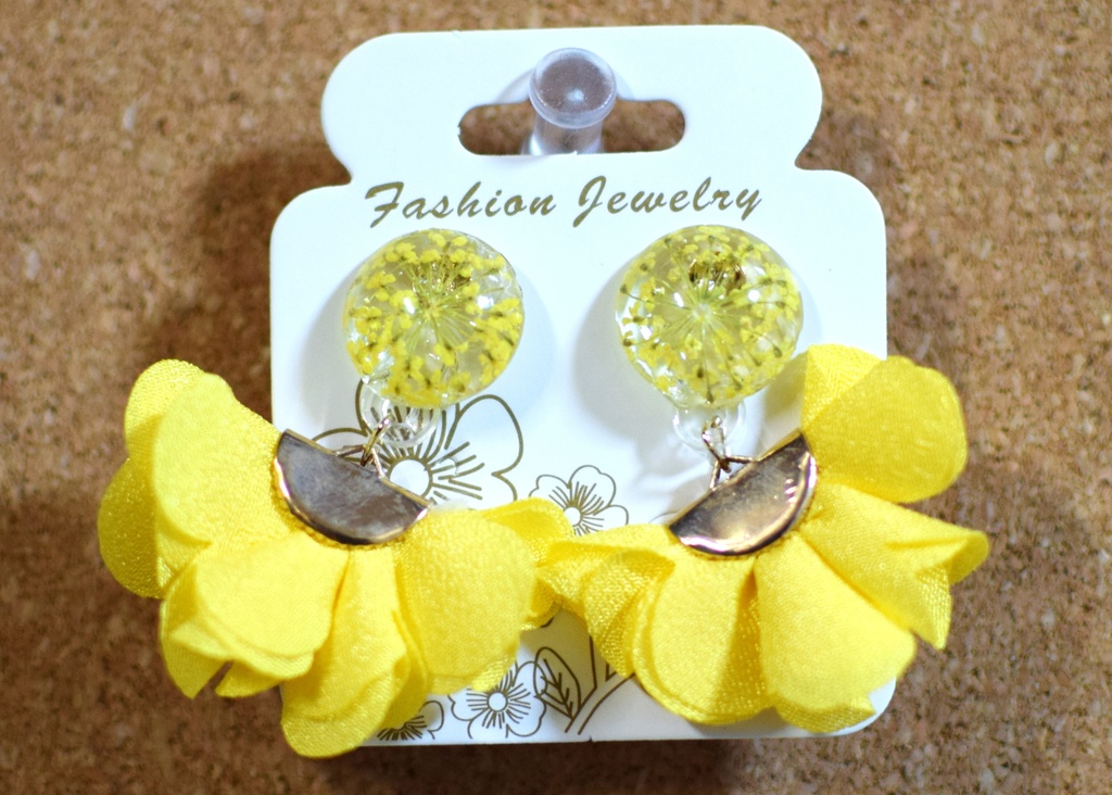 フラワーピアス・イヤリング