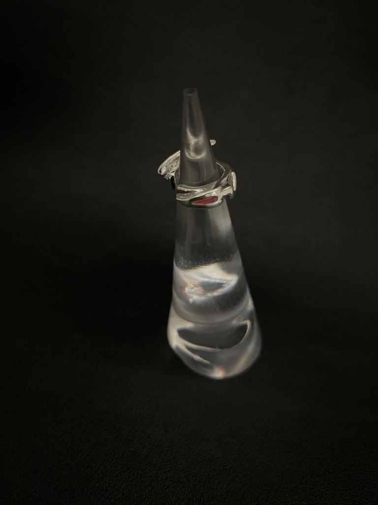 レミリアイヤーカフ