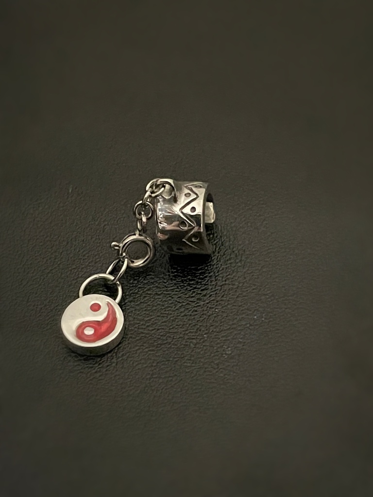 東方モチーフイヤーカフ