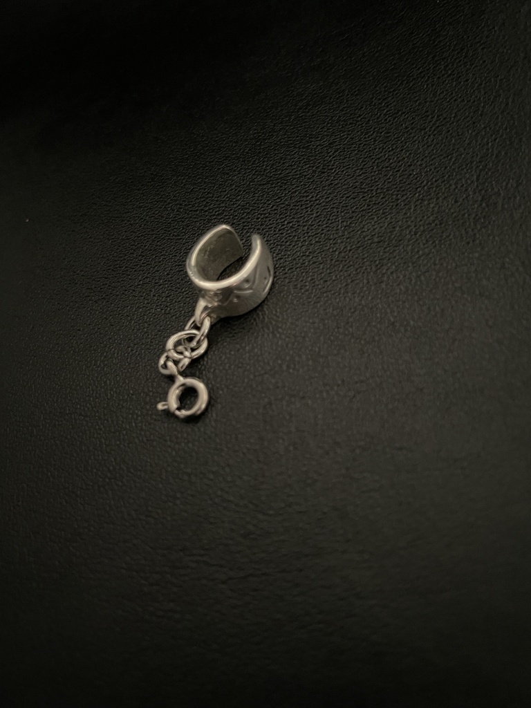 東方モチーフイヤーカフ